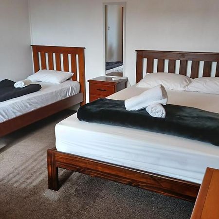 Homestay Family Room, Near The City Center Κράισττσερτς Εξωτερικό φωτογραφία