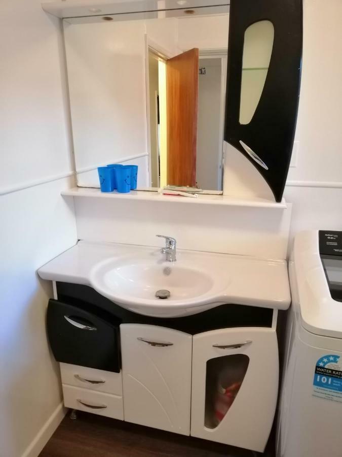 Homestay Family Room, Near The City Center Κράισττσερτς Εξωτερικό φωτογραφία